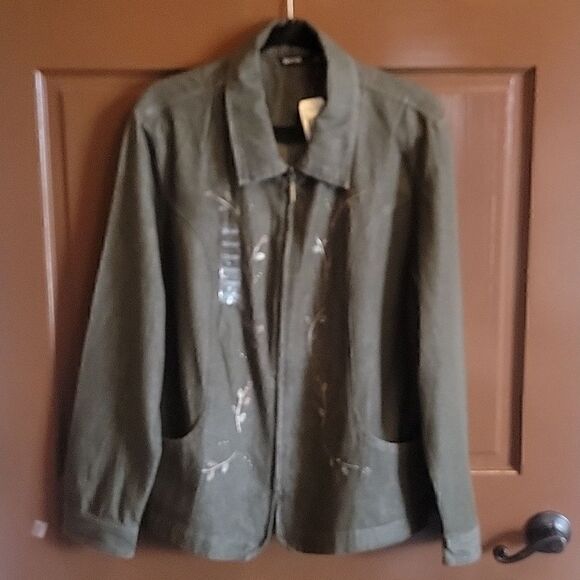 krazy kat Jackets & Blazers - Krazy Kat-Olive colored leaf stud, denim jacket XXL. NWT.